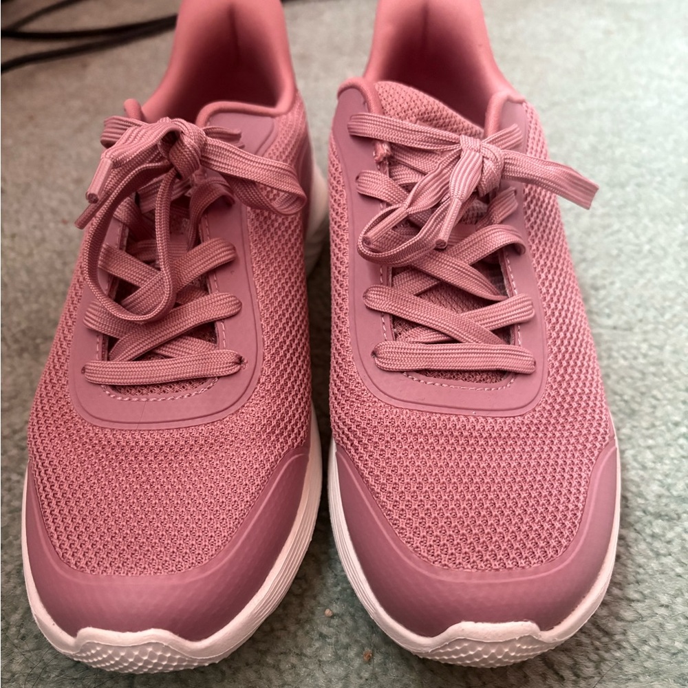 Skechers Women's Mauve Sneakers